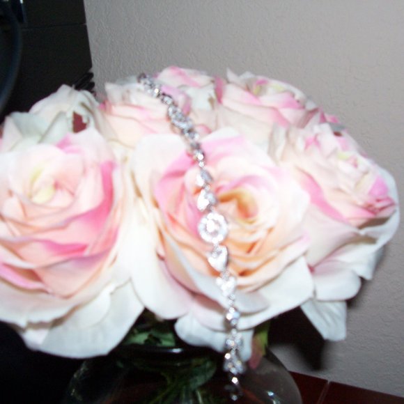 Diamond Simulate Bracelet - Picture 2 of 4